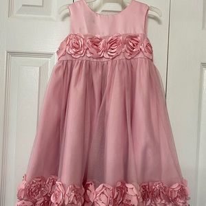 Fluffy laced pink 3 years dress worn a few times